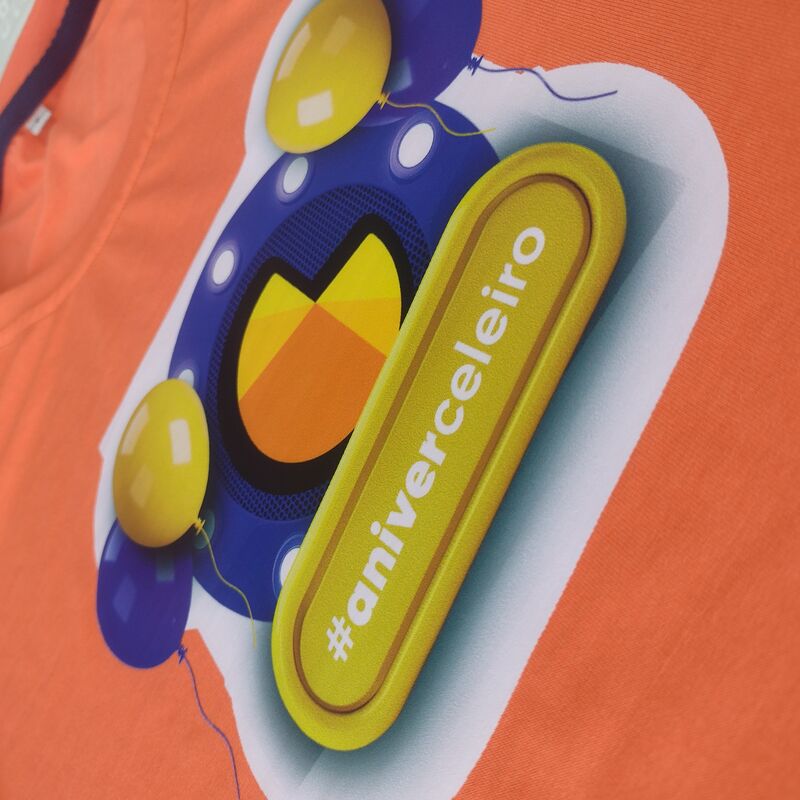 Uniformes corporativos com bordado